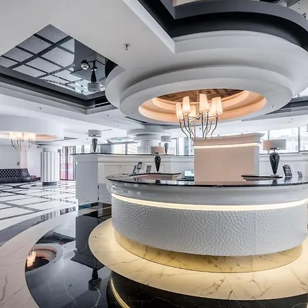 Hanza Tower Lux Sauna&pool *