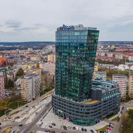 Apartment Hanza Tower Lux Sauna&pool