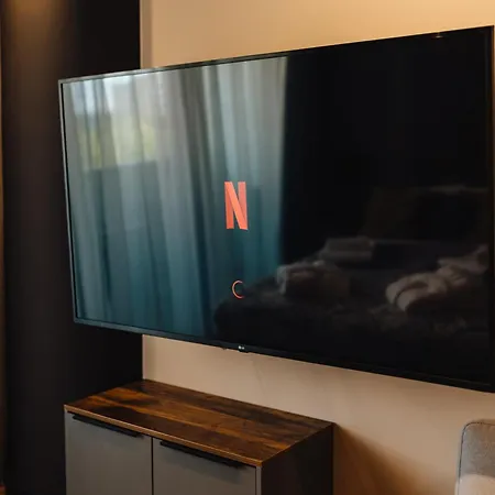 Hanza Tower Lux Sauna&pool Apartamento *